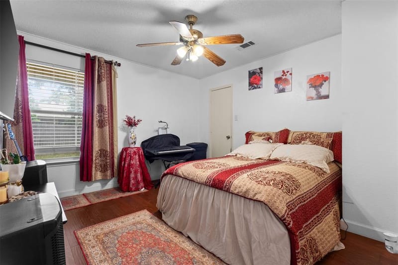 300 Comiskey Court, Saginaw TX 76179 - Photo 21