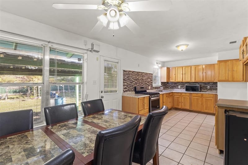 4805 Ira Street, Haltom City TX 76117 - Photo 4