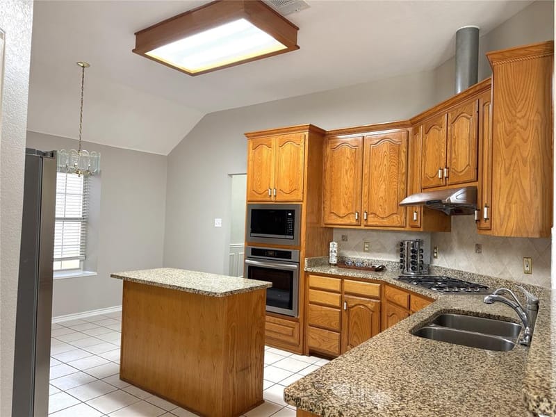 1419 Glendover Drive, Allen TX 75013 - Photo 10