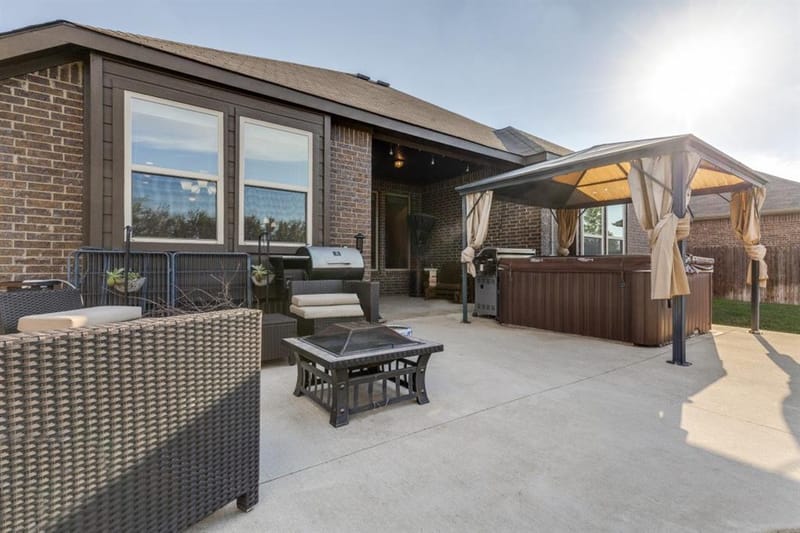 210 Ovaletta Drive, Justin TX 76247 - Photo 21
