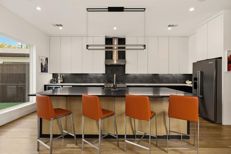 9733 Mixon Drive, Dallas TX 75220 - Photo 13