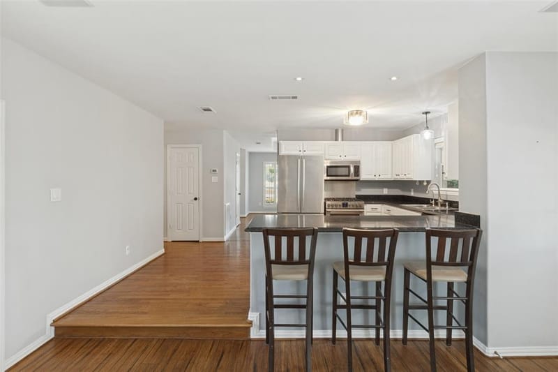 9005 Lanshire Drive, Dallas TX 75238 - Photo 10