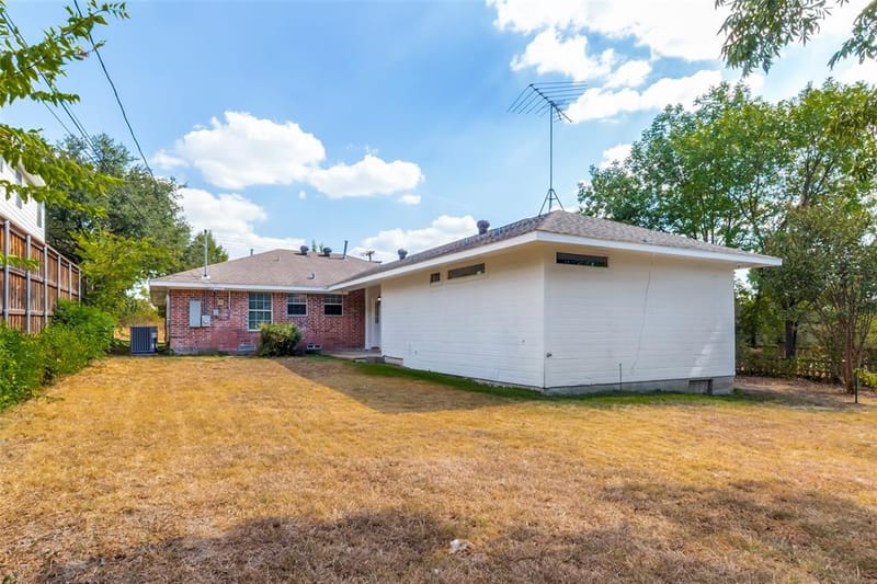 9005 Lanshire Drive, Dallas TX 75238 - Photo 25