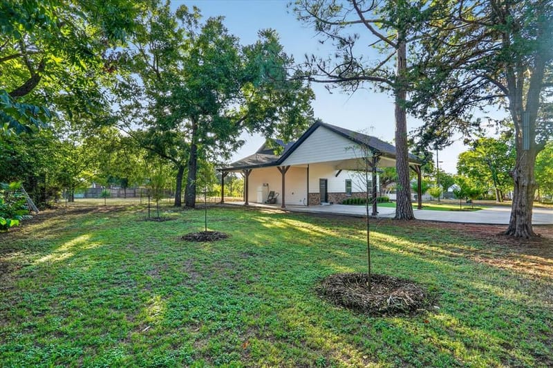617 E Chambers Street, Cleburne TX 76031 - Photo 23