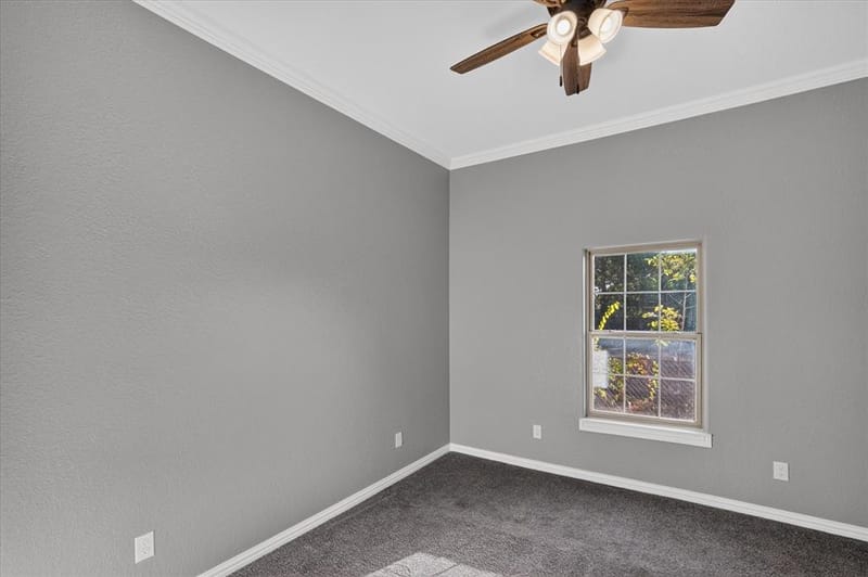 617 E Chambers Street, Cleburne TX 76031 - Photo 17