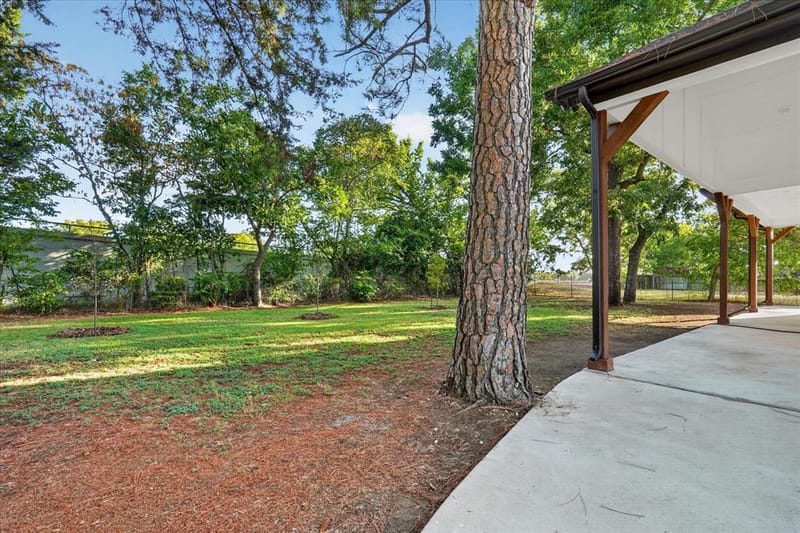 617 E Chambers Street, Cleburne TX 76031 - Photo 22