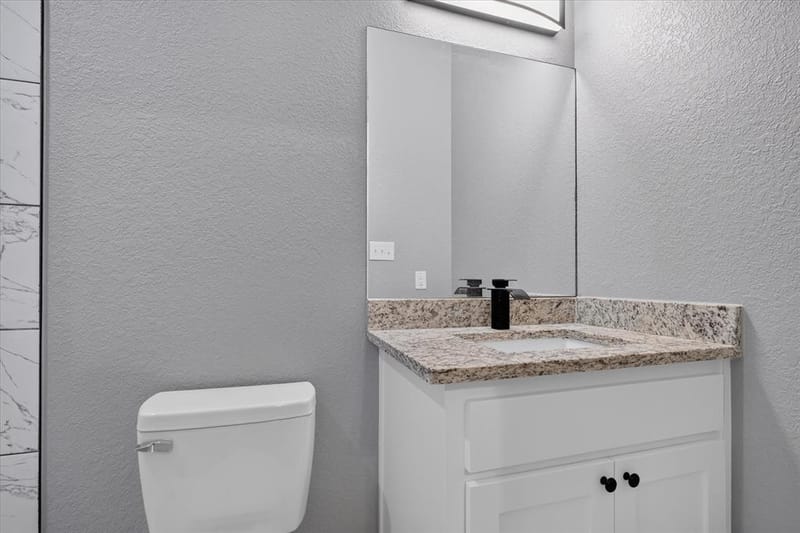 617 E Chambers Street, Cleburne TX 76031 - Photo 15