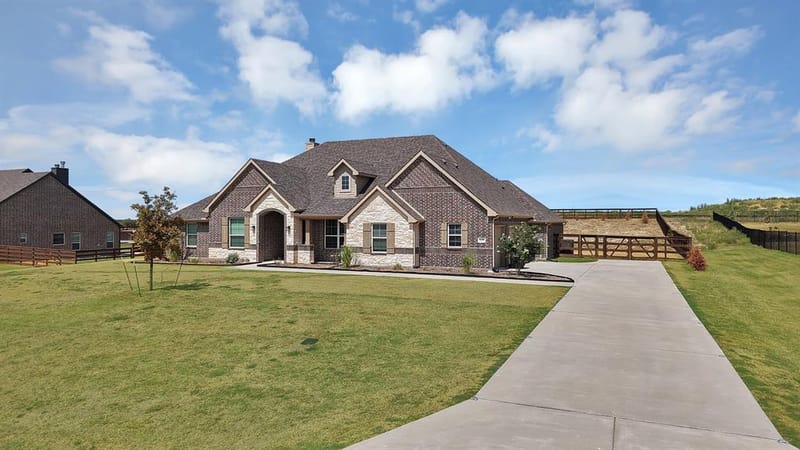 3608 Horseshoe Drive, Van Alstyne TX 75495 - Photo 3