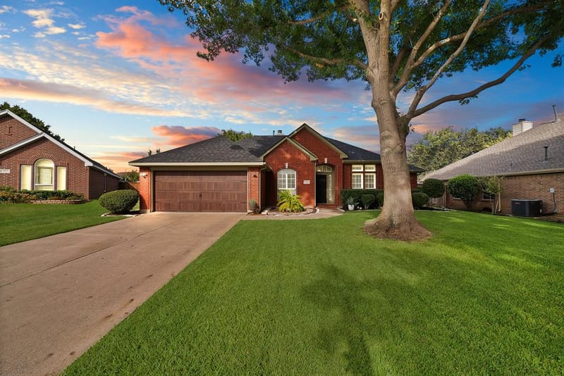 4 Dobree Court, Mansfield TX 76063