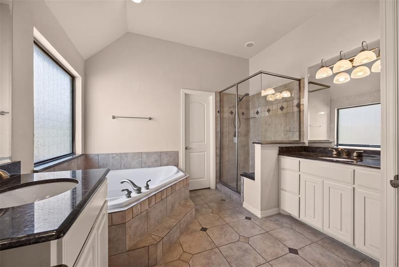 2101 S Hill Drive, Irving TX 75038 - Photo 27