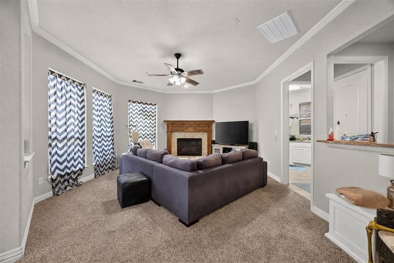 2101 S Hill Drive, Irving TX 75038 - Photo 7