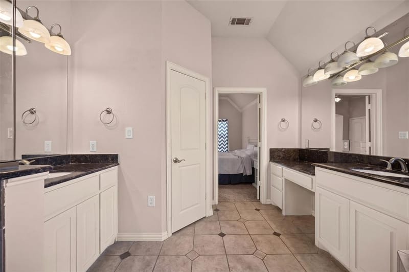 2101 S Hill Drive, Irving TX 75038 - Photo 28
