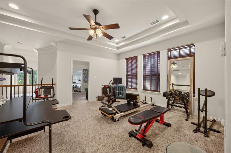 2101 S Hill Drive, Irving TX 75038 - Photo 18