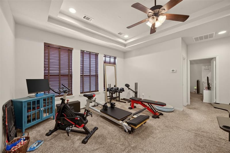 2101 S Hill Drive, Irving TX 75038 - Photo 19