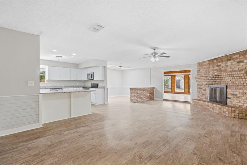 3212 Glenmont Drive, Fort Worth TX 76133 - Photo 10