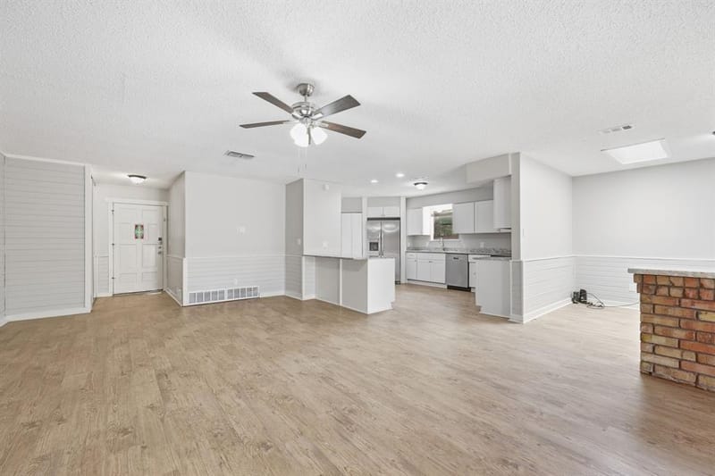 3212 Glenmont Drive, Fort Worth TX 76133 - Photo 11