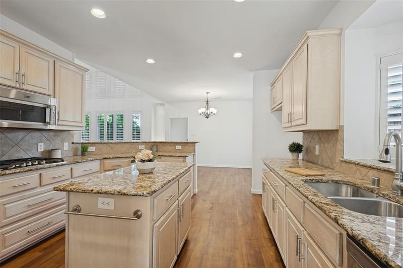 1432 Parkwood Drive, Carrollton TX 75007 - Photo 22