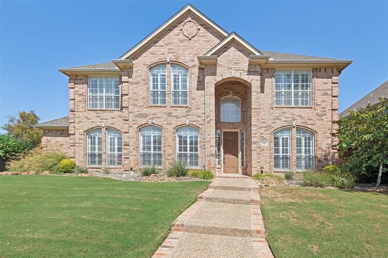 1432 Parkwood Drive, Carrollton TX 75007