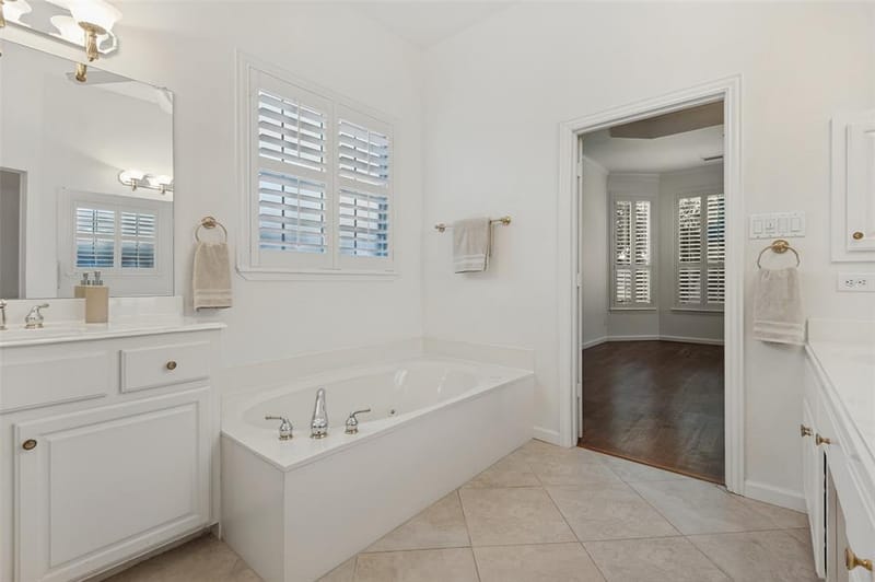 1432 Parkwood Drive, Carrollton TX 75007 - Photo 33