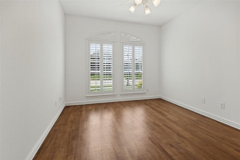 1432 Parkwood Drive, Carrollton TX 75007 - Photo 11