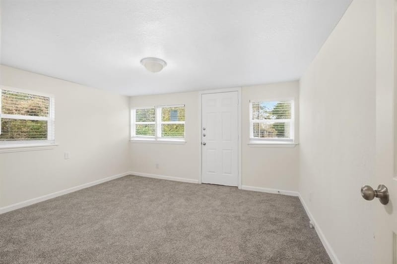 5728 Kilpatrick Avenue, Fort Worth TX 76107 - Photo 13