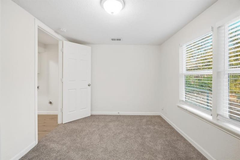 5728 Kilpatrick Avenue, Fort Worth TX 76107 - Photo 24
