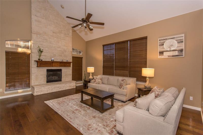 5704 Windmere Lane, Haltom City TX 76137 - Photo 3