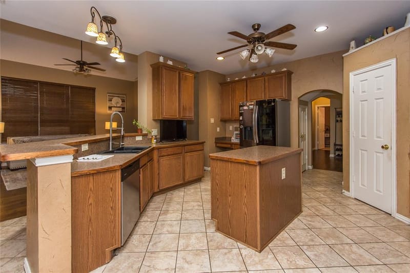 5704 Windmere Lane, Haltom City TX 76137 - Photo 24