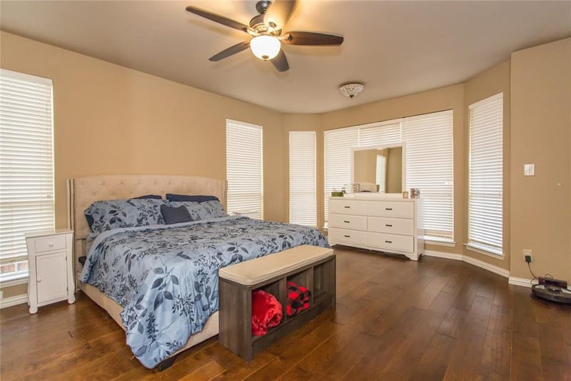 5704 Windmere Lane, Haltom City TX 76137 - Photo 8