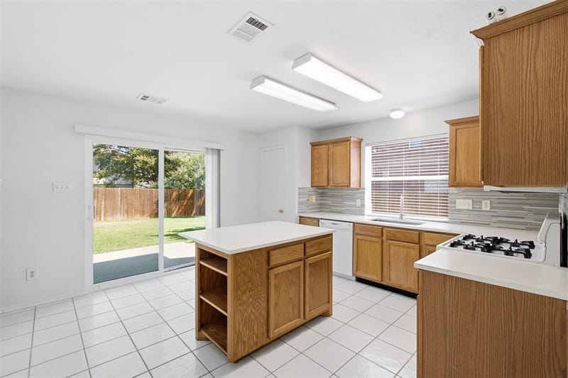 2220 Wisteria Way, McKinney TX 75071 - Photo 12