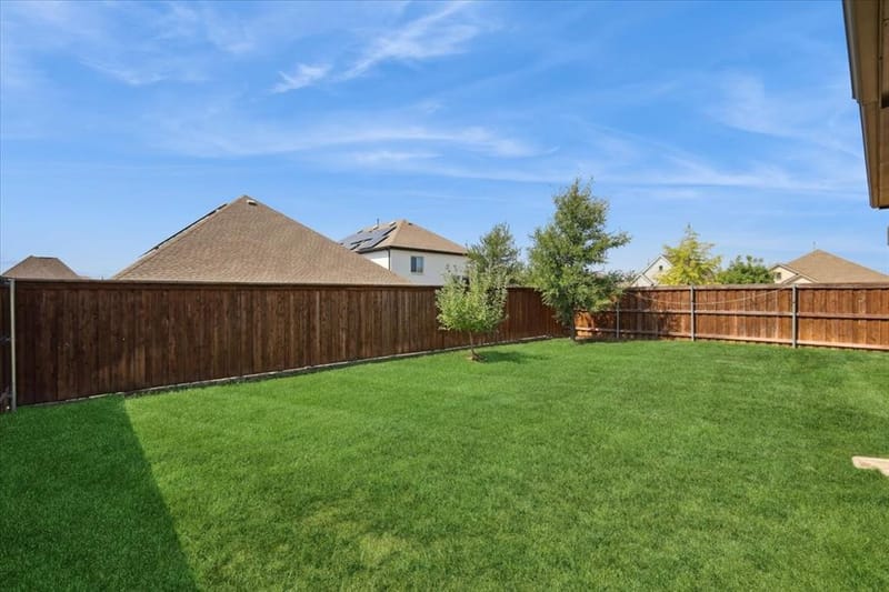 345 Greenbriar Road, Little Elm TX 75068 - Photo 20