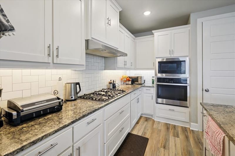 345 Greenbriar Road, Little Elm TX 75068 - Photo 9