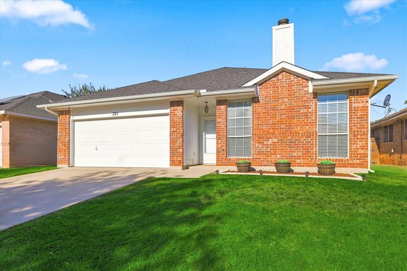 321 Texas Drive, Lake Dallas TX 75065 - Photo 3