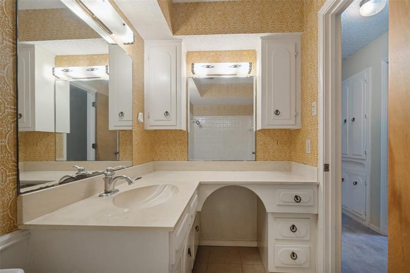 1605 Clear Point Drive, Garland TX 75041 - Photo 23