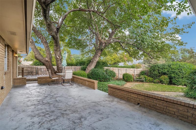1605 Clear Point Drive, Garland TX 75041 - Photo 34
