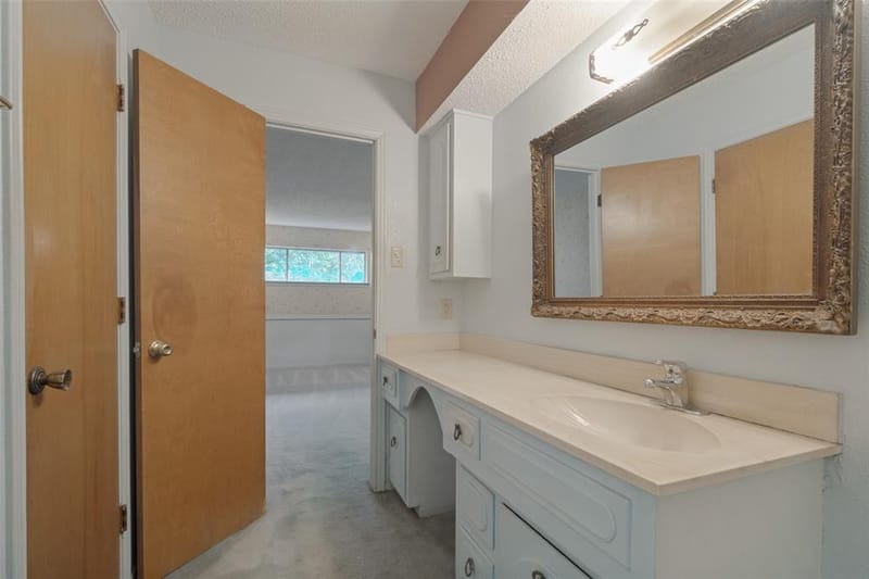 1605 Clear Point Drive, Garland TX 75041 - Photo 29