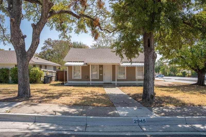 2945 Handley Drive, Fort Worth TX 76112 - Photo 2