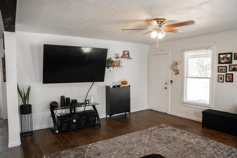 2945 Handley Drive, Fort Worth TX 76112 - Photo 12