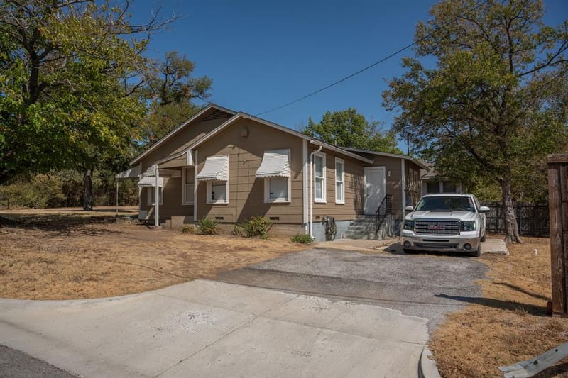 2945 Handley Drive, Fort Worth TX 76112 - Photo 7