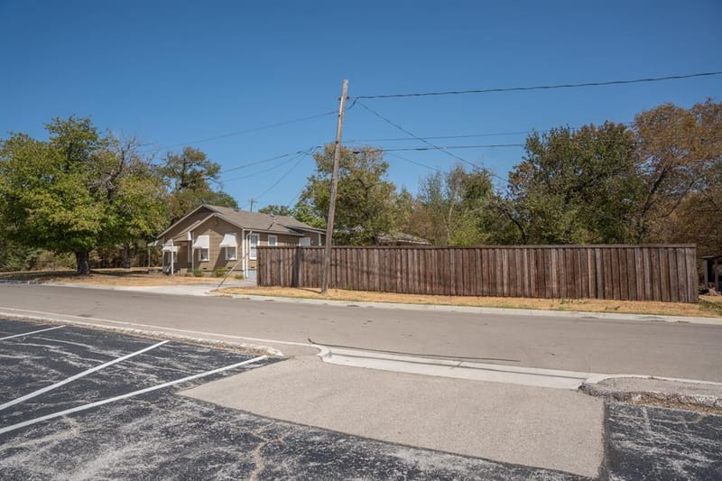 2945 Handley Drive, Fort Worth TX 76112 - Photo 10