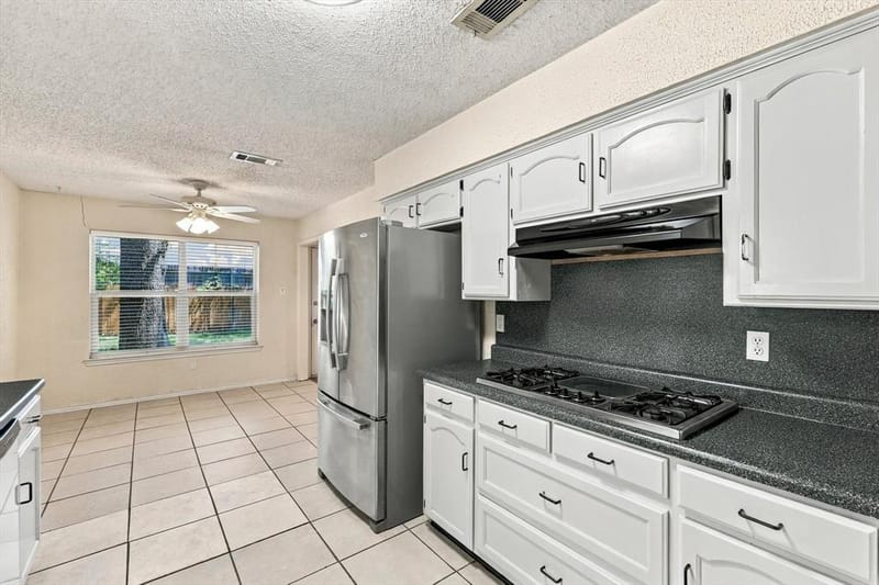 2724 Meadow Green, Bedford TX 76021 - Photo 12