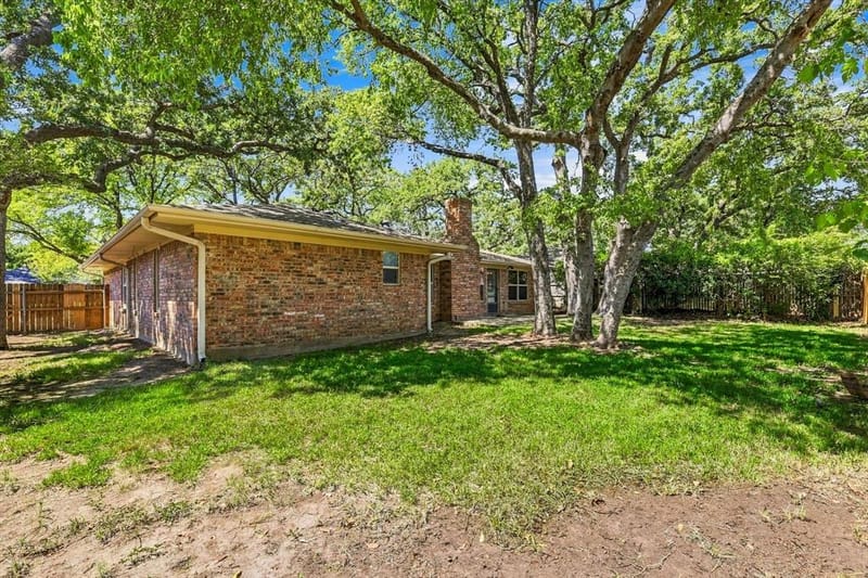 2724 Meadow Green, Bedford TX 76021 - Photo 24