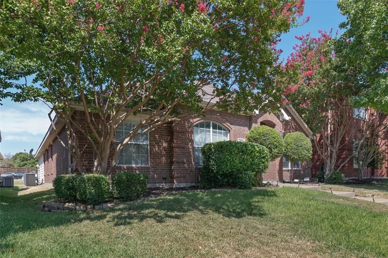 307 Trailwood Drive, Allen TX 75002 - Photo 2