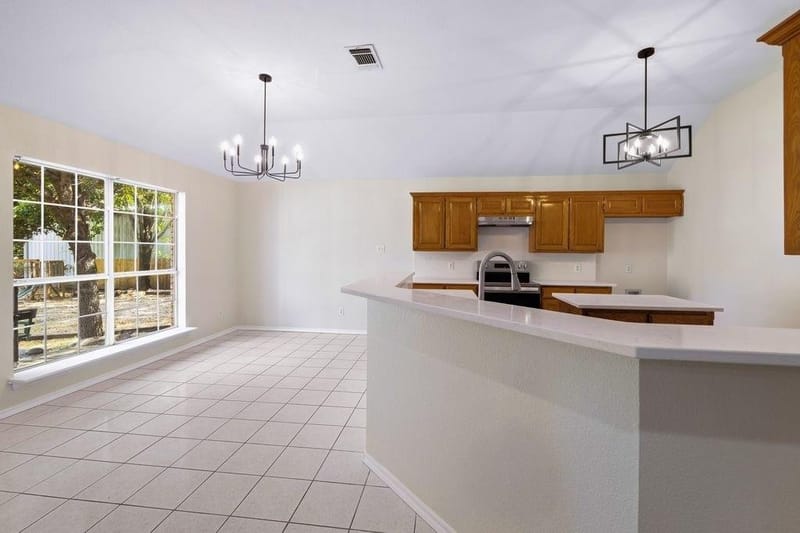 7501 Cains Meadow Court, Burleson TX 76028 - Photo 15