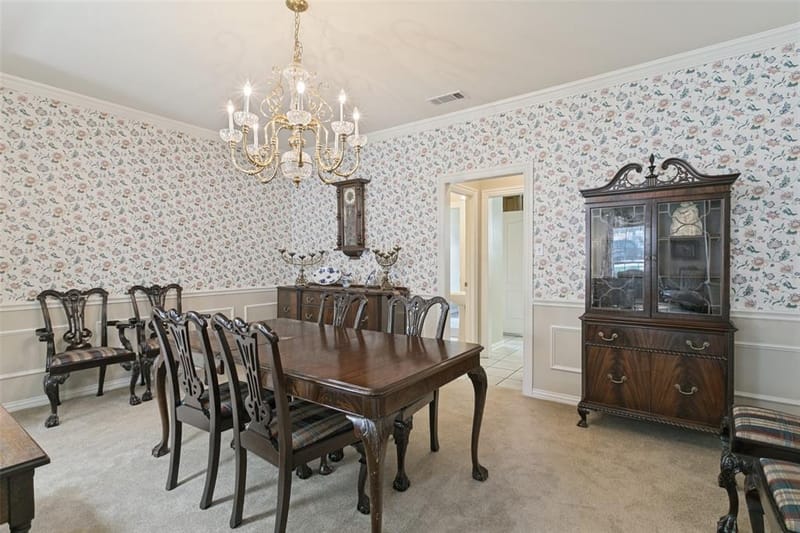 1814 Woodridge Drive, Arlington TX 76013 - Photo 6