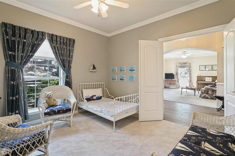 1814 Woodridge Drive, Arlington TX 76013 - Photo 16
