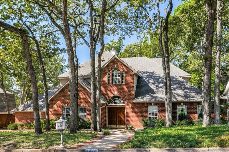 1814 Woodridge Drive, Arlington TX 76013