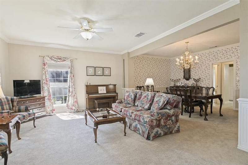 1814 Woodridge Drive, Arlington TX 76013 - Photo 5