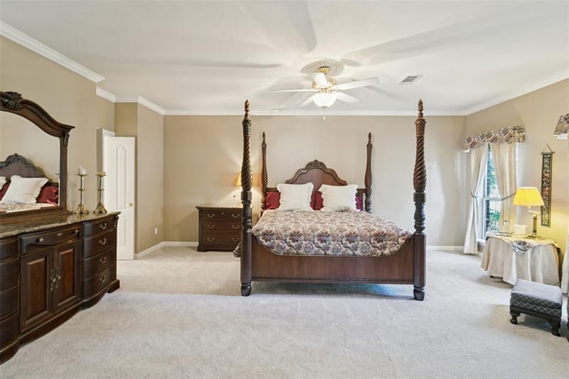 1814 Woodridge Drive, Arlington TX 76013 - Photo 18