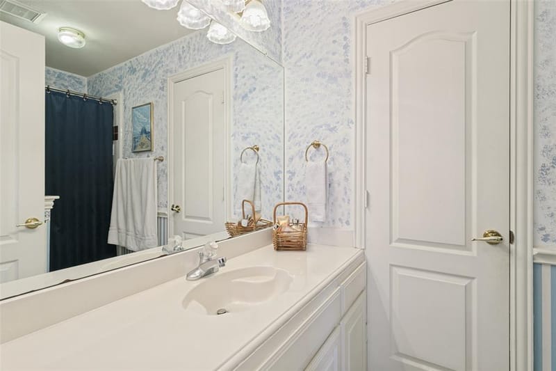 1814 Woodridge Drive, Arlington TX 76013 - Photo 25